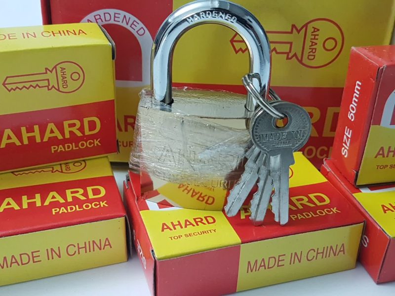 قفل آویز50 طرح برنجی AHARD - تصویر 1